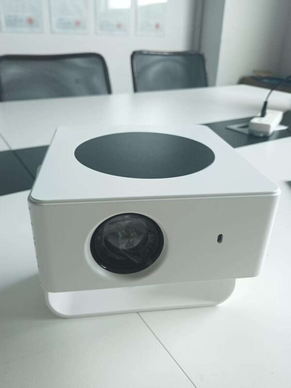 Smart projector ( Auto focus)