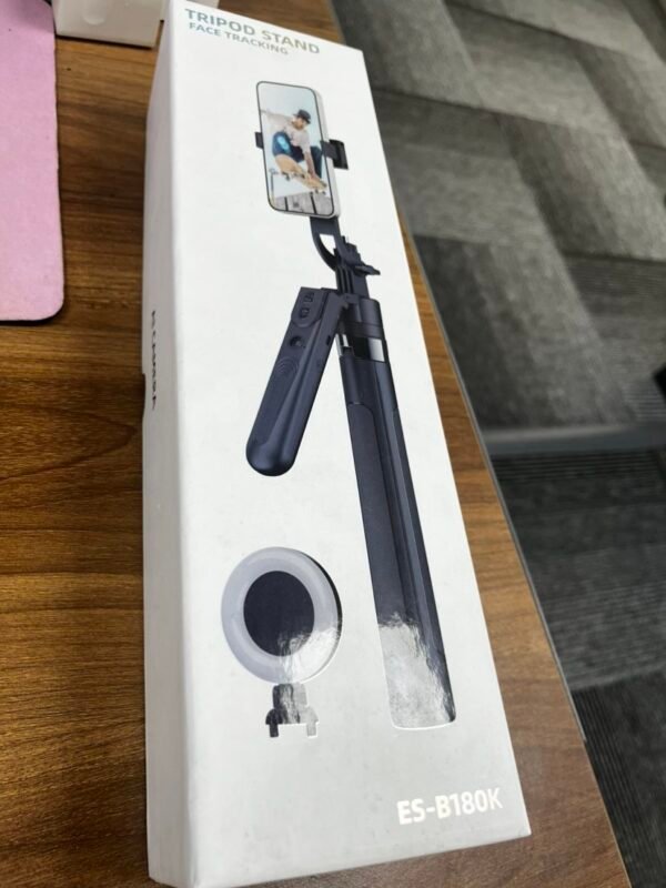 Auto face traking Gimbal / tripod